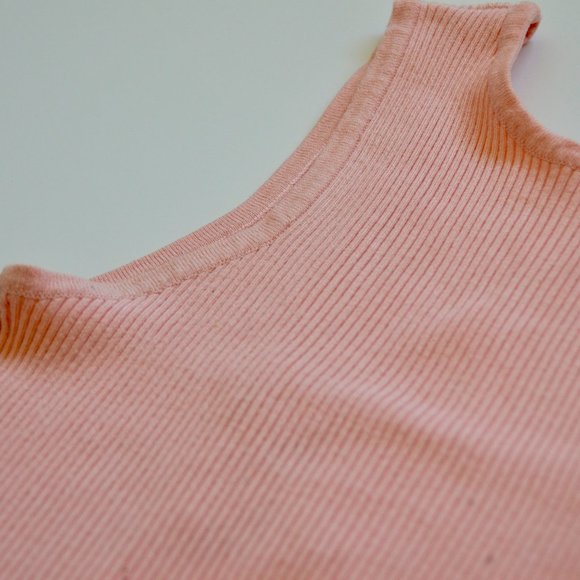 Cropped Ribbed Tank Top - Picture 4 of 10